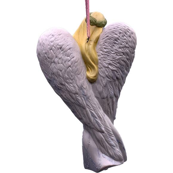 Hallmark Keepsake 2003 Angel of Serenity Collectible Christmas Ornament in Box - Picture 5 of 7
